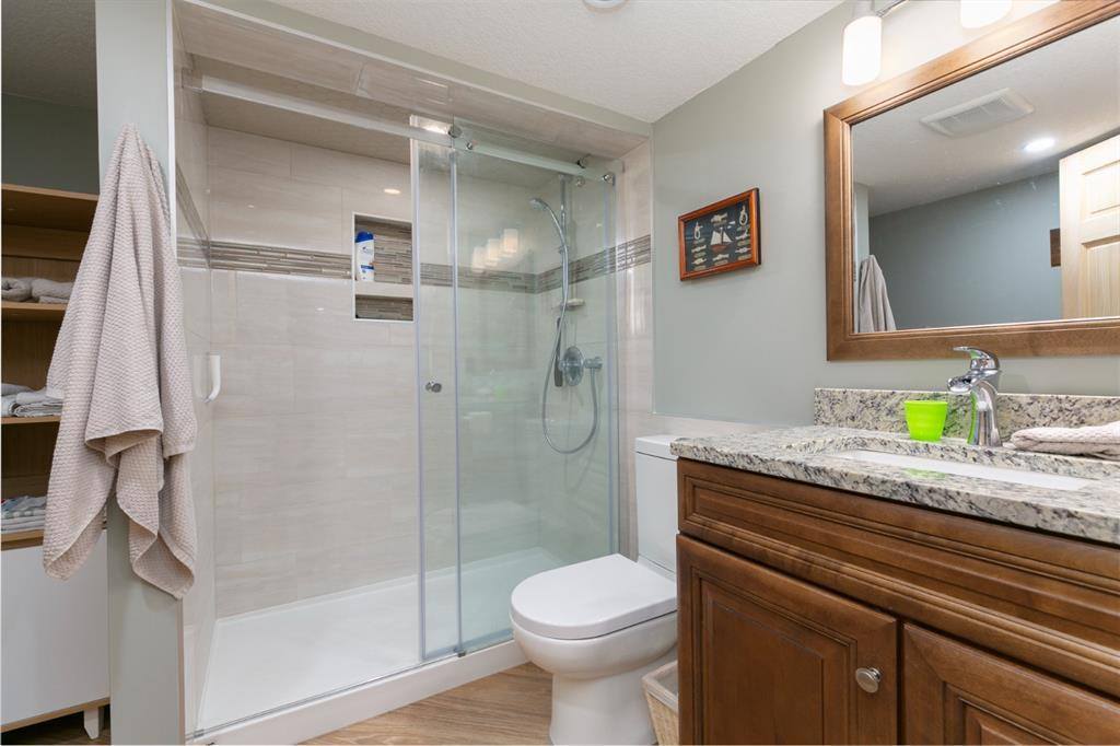 Walk-in shower bathroom